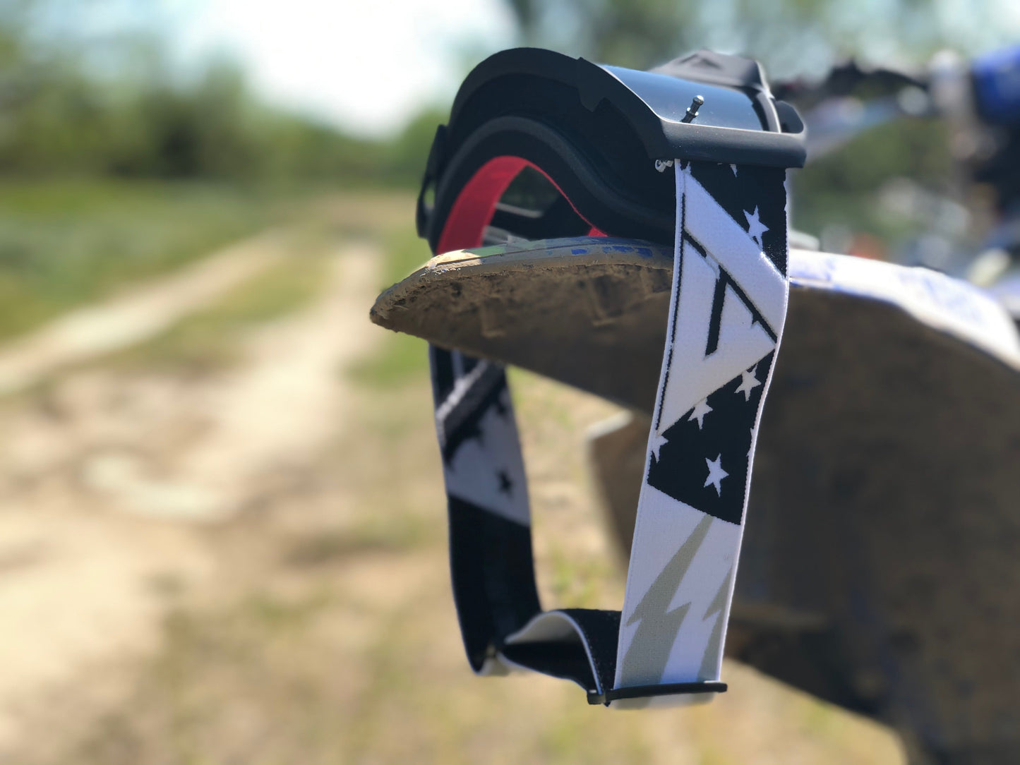 Flow Vision Rythem™ Motocross Goggle: 2nd Amendment